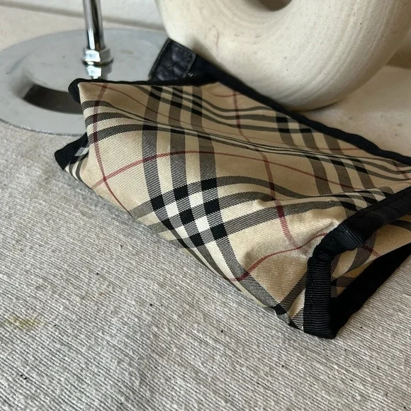 Burberry Mini Satchel Bag/pouch - Picture 5 of 10